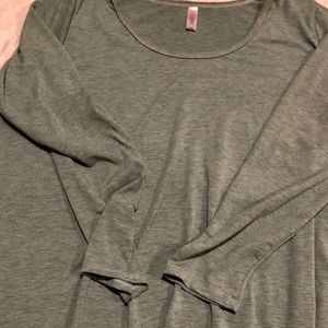 LuLaRoe Lynnae top. 3XL. EUC.